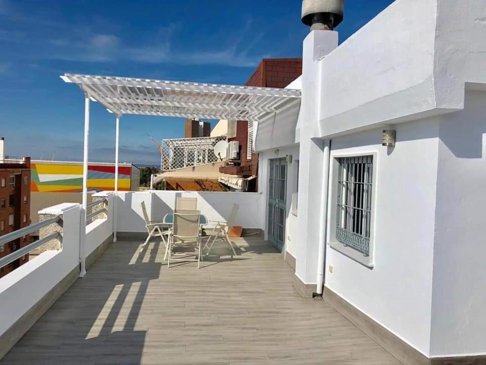 Appartement Luxury Attics Avenida Italia Parking Incluido à Huelva Extérieur photo